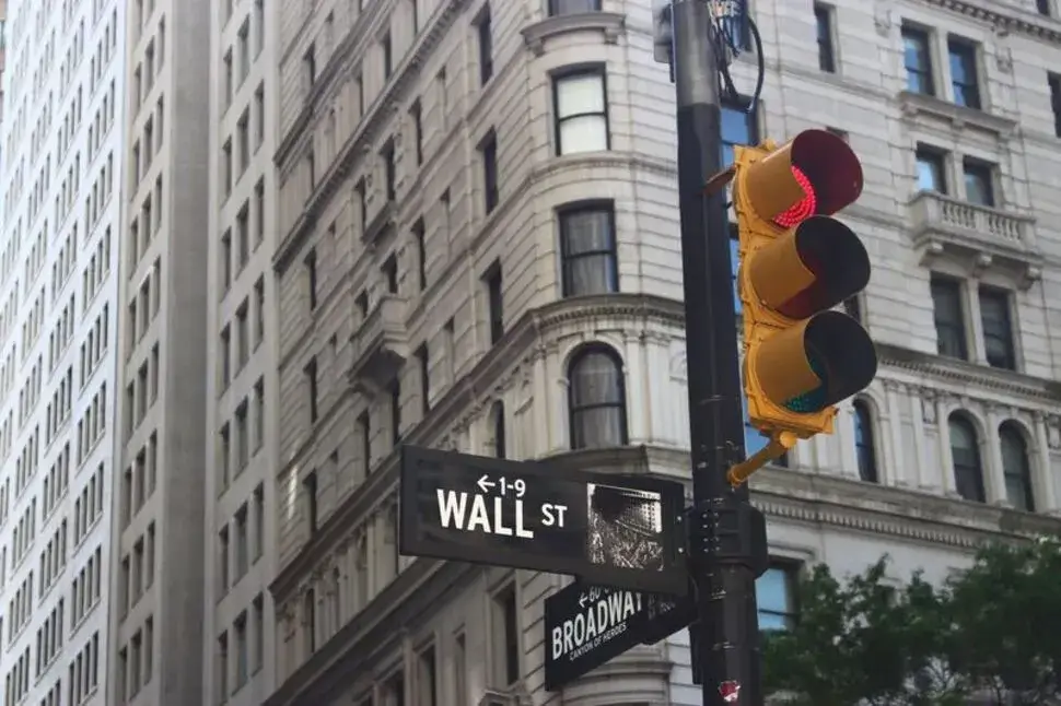 moneycontrol